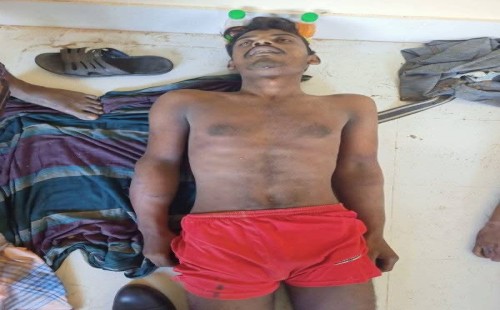 ‎জঙ্গল সলিমপুরে আধিপত্যকে কেন্দ্র করে আধুনিক ও দেশীয় অস্ত্রের ঝনঝনানি, নিহত