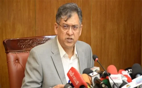 শেখ হাসিনাকে আইনগতভাবে ফেরত চাই, স্বরাষ্ট্রমন্ত্রী